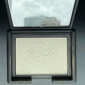 Nars Albatross Highlighter